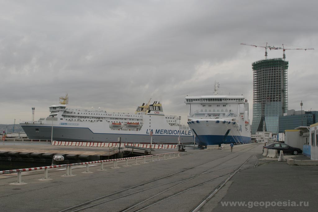 Фото  Нового порта Марселя