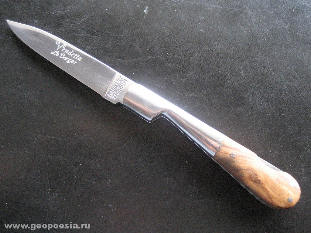 Фото корсиканских ножей