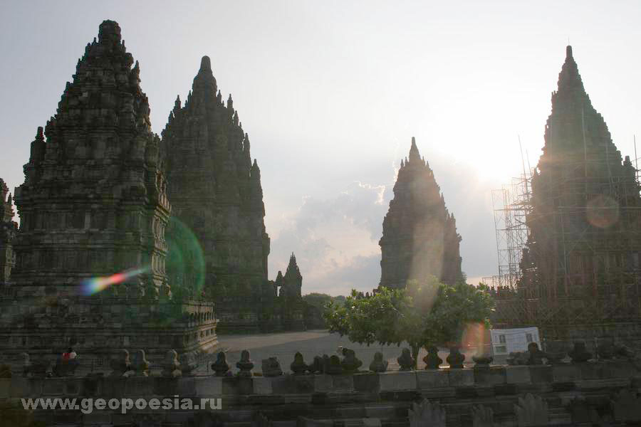 Фото храма Прамбанан