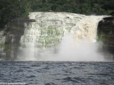 Водопад на реке Каррао