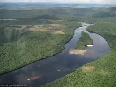 Чёрные реки Гвианского плато