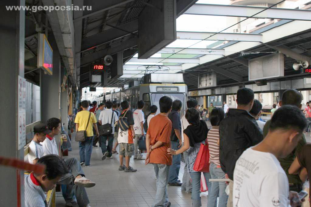 Фото поездов манильского метро