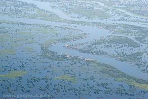 Камбоджа, разлив озера Тонле-Сап, плавучий город
